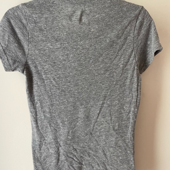 Small gray under armor tshirt. - Picture 3 of 3